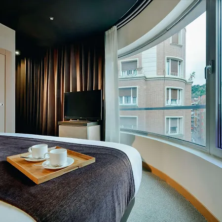 Hesperia فندق 4*