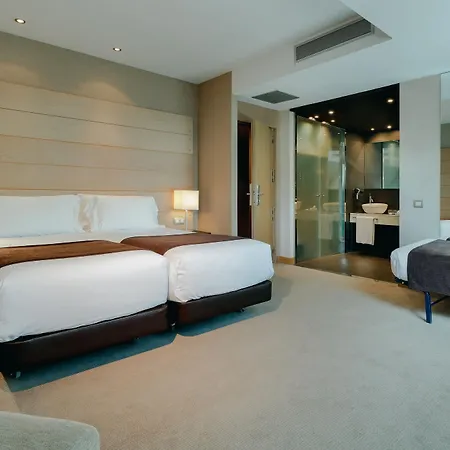 Hotel Hesperia 4*