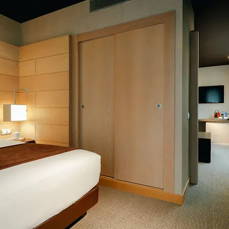 Hotel Hesperia 4*